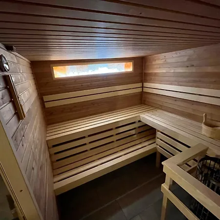 Antracit House Kismaros